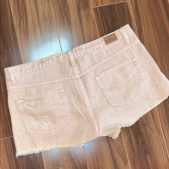 Size 9 O’Neill 100% cotton shorts - Picture 2 of 4